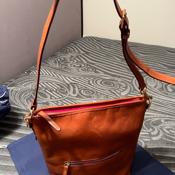 Dooney and Bourke Leather Purse - Picture 3 of 9